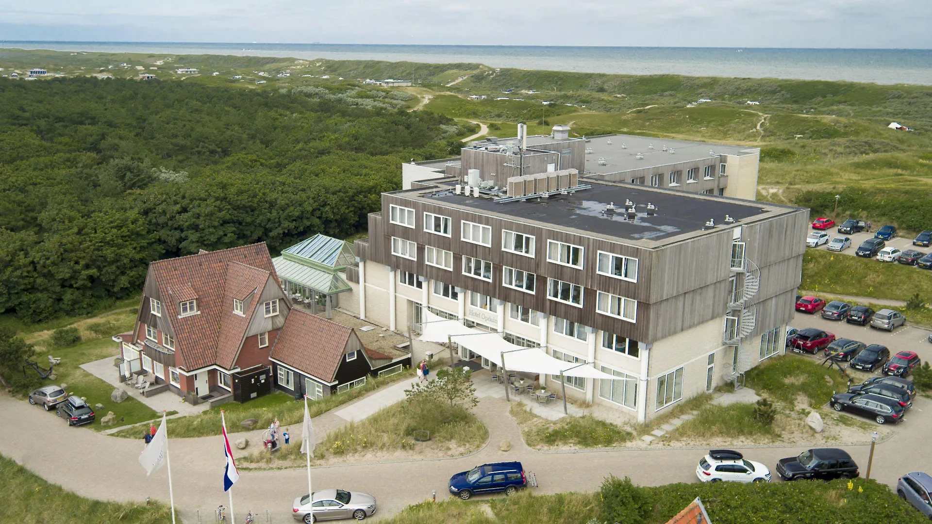 Waar te Verblijven bij Oudheidkamer Texel: 2 Strandhotels